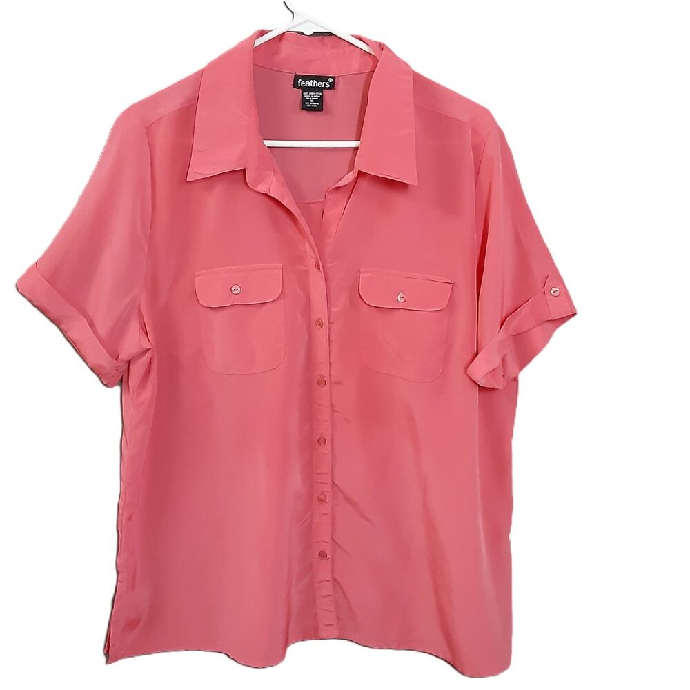 Feathers Woman's Top Size XL Button up, Pockets, Salmon Color, Short Sleeve